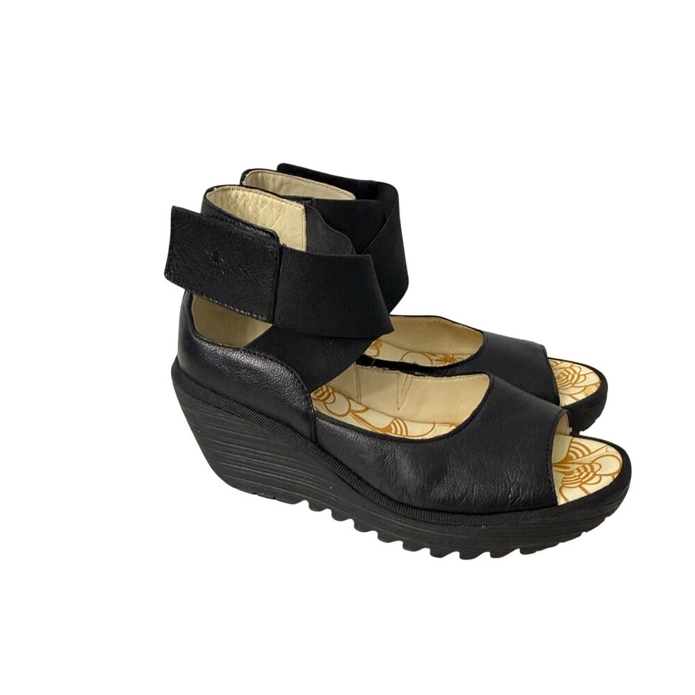Fly London Yefi Wedge Sandals Womens Size 8 Black Leather YEFI473FLY 39